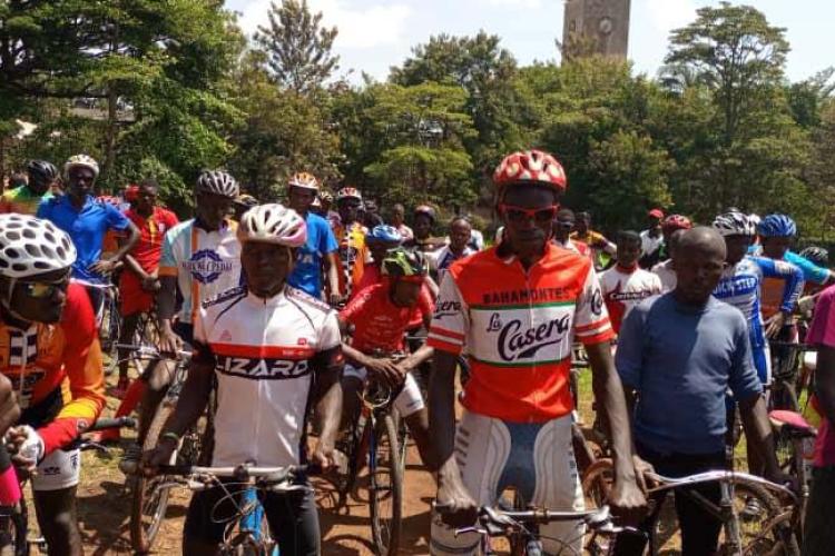 Start line for the bicycle racers